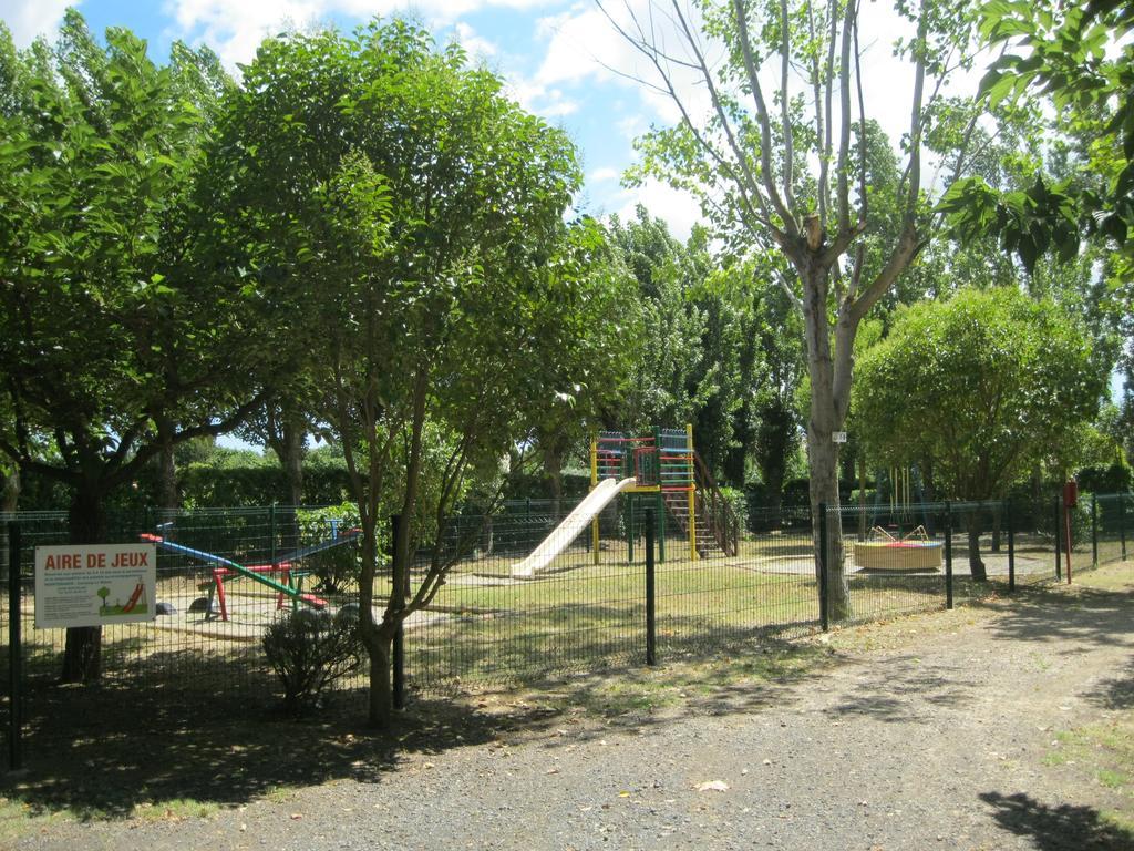 Camping Le Rebau Montblanc Extérieur photo